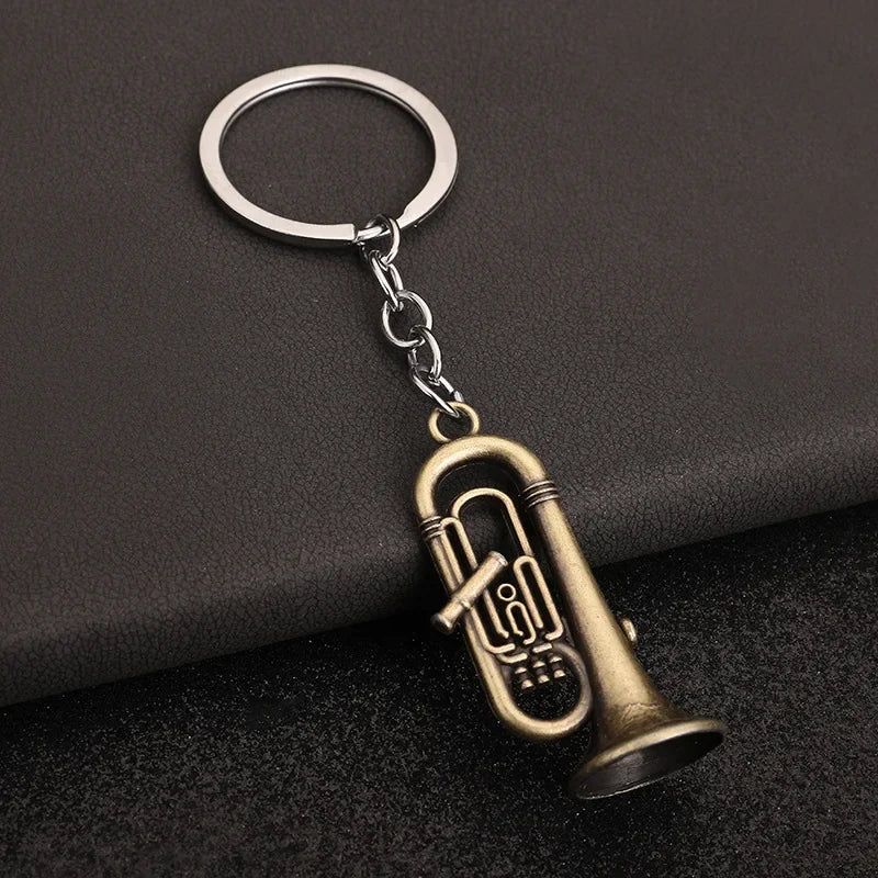 Creative Music Enthusiast Mini Metal Cute Keychain Saxophone Pendant Key Ring Accessories Personalized Keyring Lover Small Gift