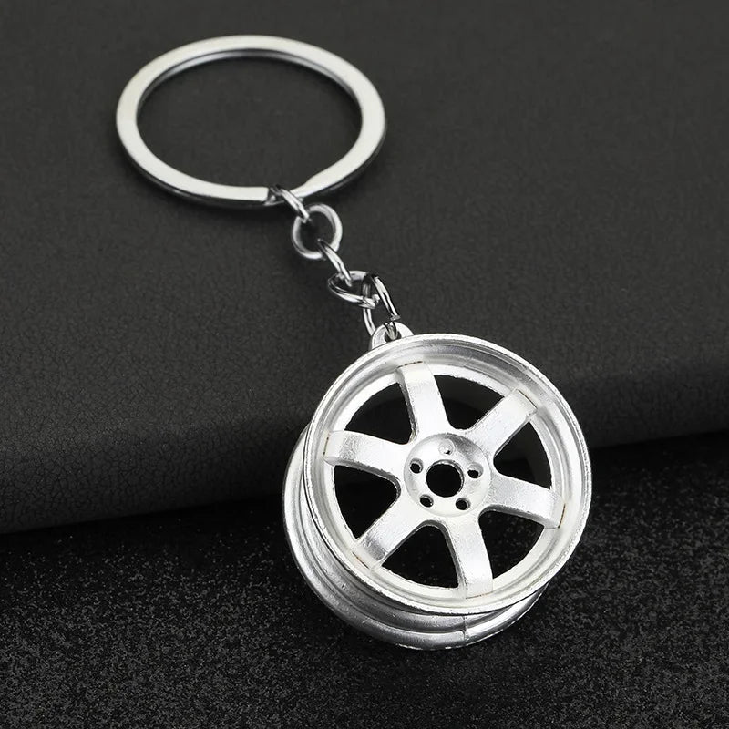 Creative Metal Mini Auto Parts Car Wheel Rim Keychain Auto Enthusiast Keyring Accessories Key Ring Chain for Men Lover Gift