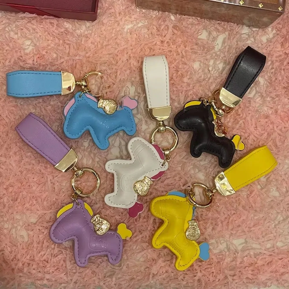 Custom Laser Engraving Name Originality Cowhide Metal Pony Multi Color Keychain Car Moto Keyring Key Ring Buckle Chains Gift