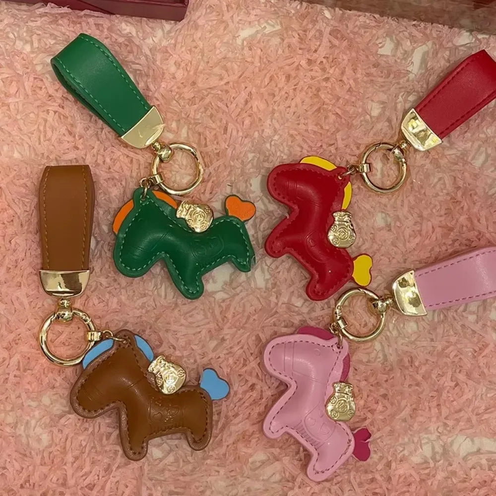 Custom Laser Engraving Name Originality Cowhide Metal Pony Multi Color Keychain Car Moto Keyring Key Ring Buckle Chains Gift