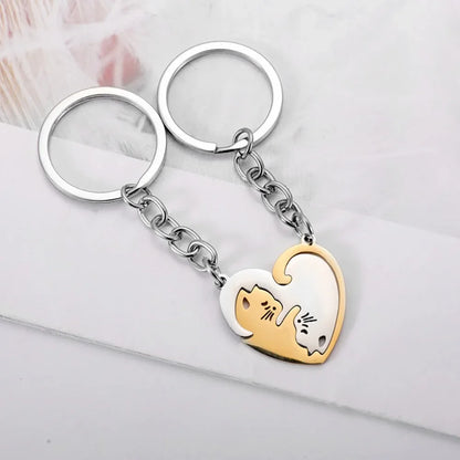 Lovers Black and White Matching Cat Keychain Metal Pendant Creative Bag Keyring Patchwork Heart Cute Key Chain Ring Couple Gift