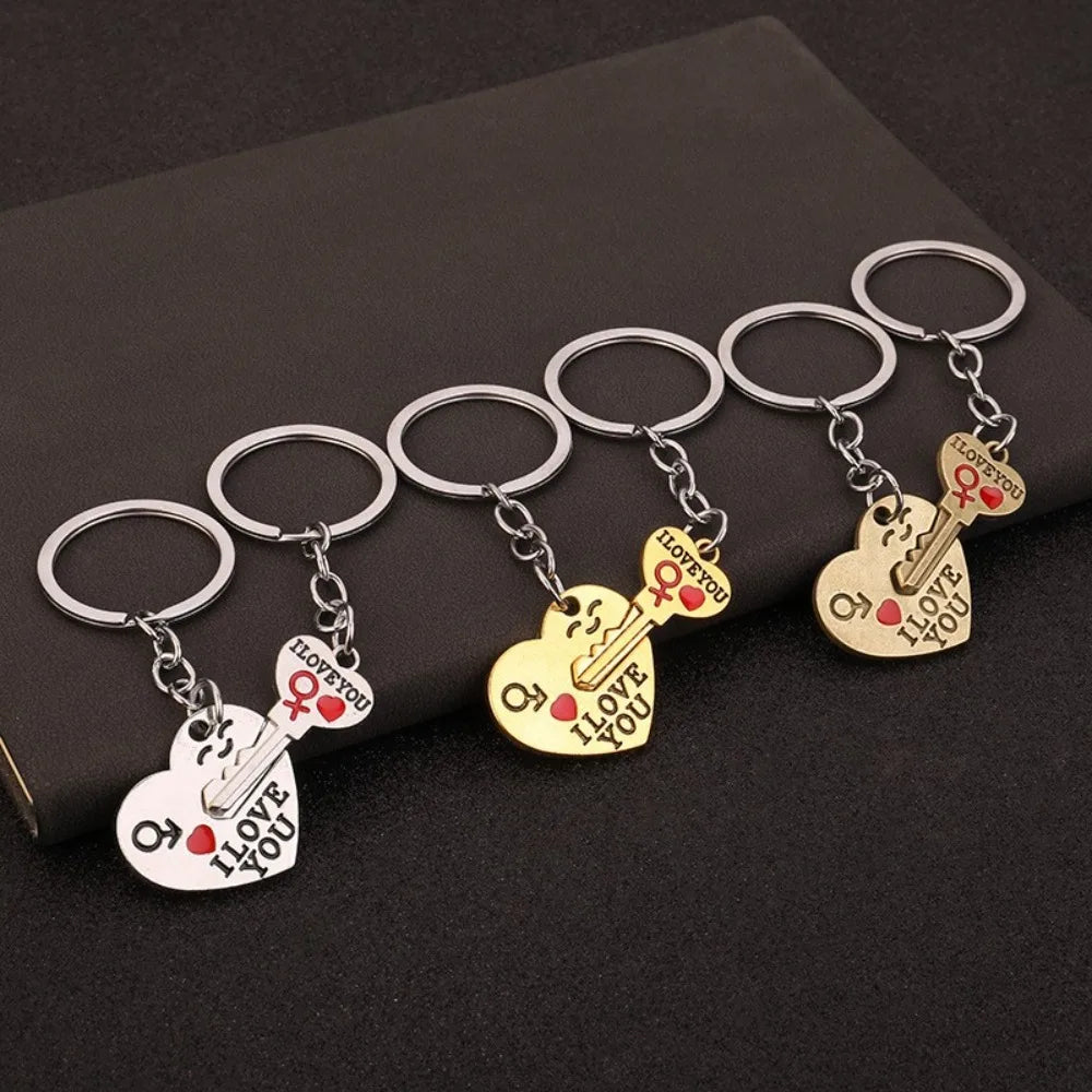 1Pair Creative Fashion Shaped Hearts Keychain Lovers Golden Silvery Valentine Keyring Metal Pendant Car Moto Key Chain Ring Gift
