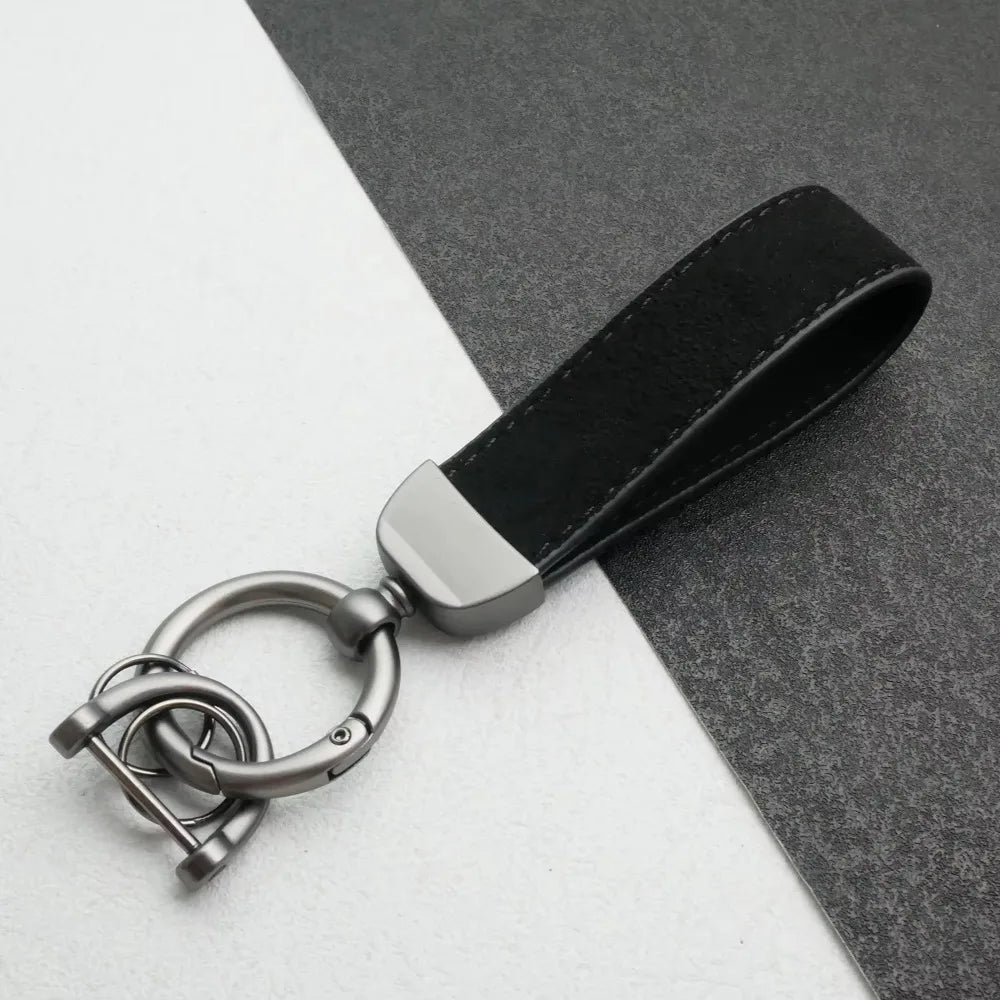 Personality Luxury Fur Leather Keychain Pendant Custom Laser Carving Logo Name Keyring Car Moto Metal Key Ring Chain Gift