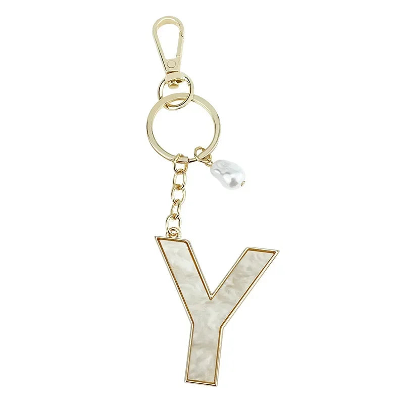 Fashion Pendant Keychain with Luxury Pearl Decoration A-Z Initials Keyring Couples Metal Initial Pendant DIY Gift for Men Women