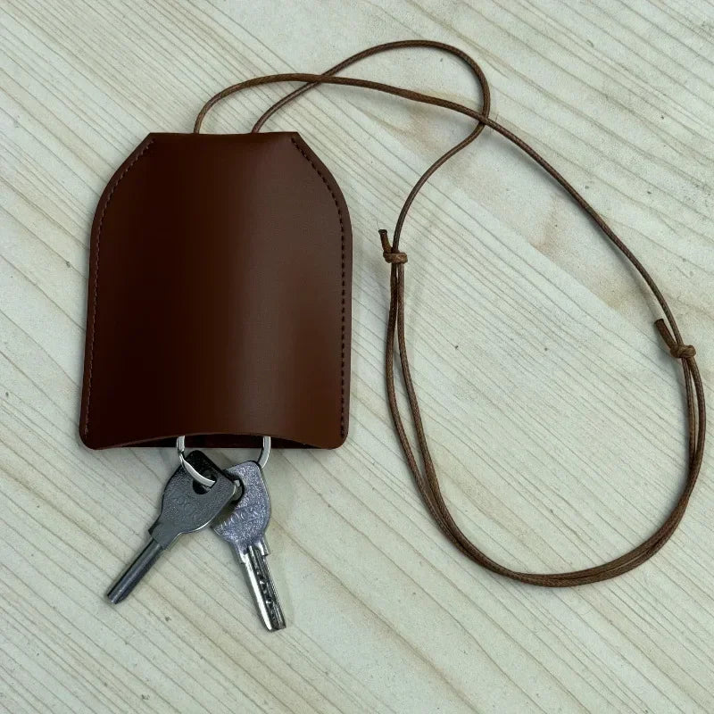 Fashion Leather Keychain Car Moto Anti Loss Hanging Neck Bag Keyring  Custom Logo Izable Lanyard Adjustable Key Chain Ring Gift