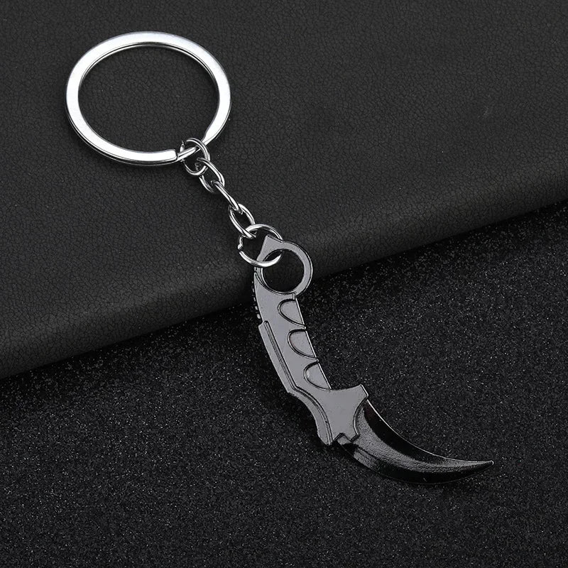 Ornaments Metal Keychain Military Enthusiasts Claw Knife Tactical Dagger Keyring Game Peripheral Pendant Key Chain Ring Gift