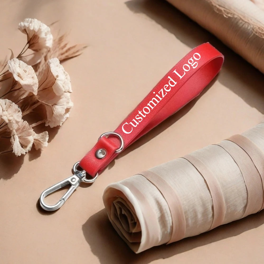 Custom Name Leather Keychain Personalized Tactical Buckle Man Women Keyring Stylish for Bag Car Moto Key Chain Straps Ring Gift
