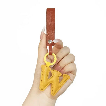 A To Z Alphabet PU Leather Fashion Keychain Charms 26 Initial Letter Keyring Candy Color Phone Pendant Car Key Chain Ring Gift