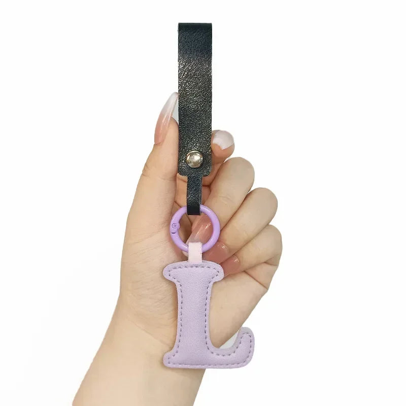 A To Z Alphabet PU Leather Fashion Keychain Charms 26 Initial Letter Keyring Candy Color Phone Pendant Car Key Chain Ring Gift