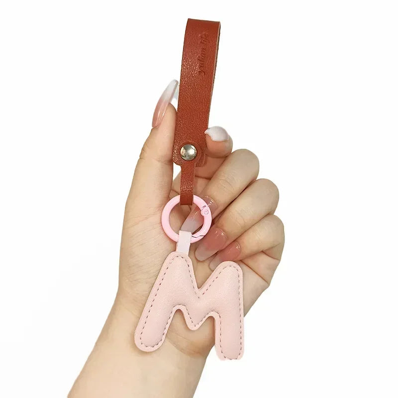 A To Z Alphabet PU Leather Fashion Keychain Charms 26 Initial Letter Keyring Candy Color Phone Pendant Car Key Chain Ring Gift