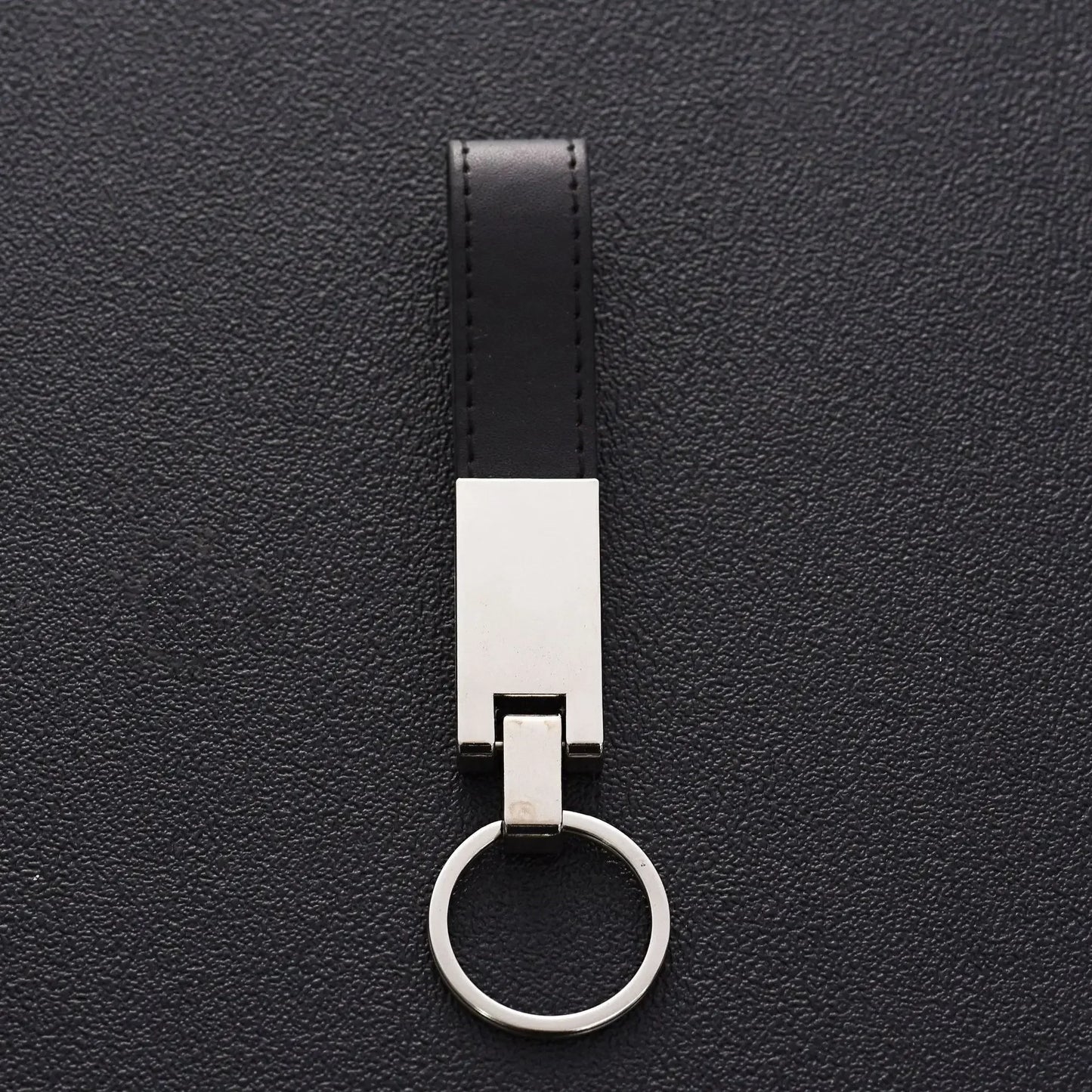Luxury Business Men Metal Genuine Leather Keychain Car Moto Custom Laser Logo Name Keyring Boutique Key Chain Ring Gift