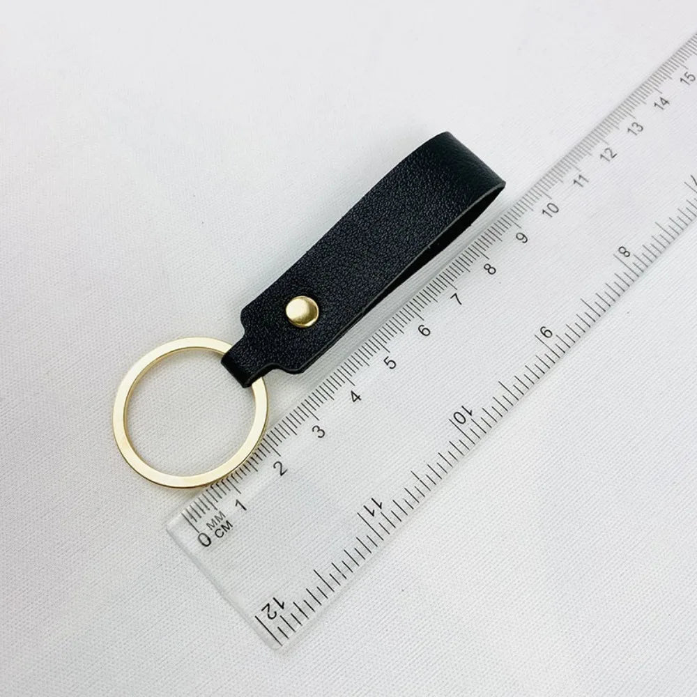 Creative Simple Solid Color PU Short Leather Keychain Customized Name Logo Text Keyring Car Moto Pendant Key Chain Ring Gift