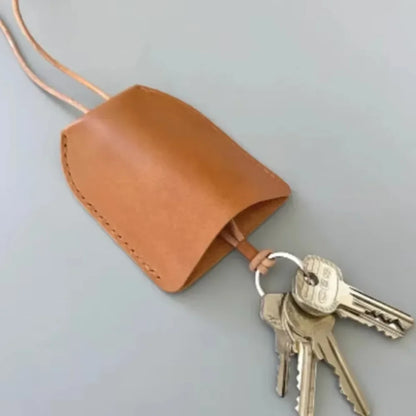 Fashion Leather Keychain Car Moto Anti Loss Hanging Neck Bag Keyring  Custom Logo Izable Lanyard Adjustable Key Chain Ring Gift