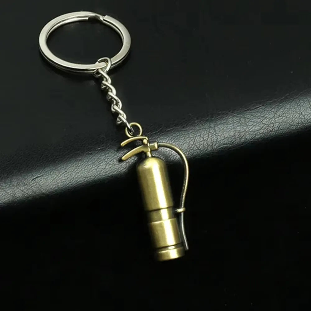 Custom Logo Mini Extinguisher Keychain Creative Metal Fire Fire Fighting Gift Key Chain Car Laser Engraving for Men Lover Gift