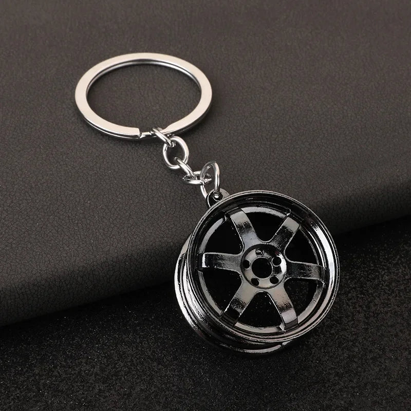 Creative Metal Mini Auto Parts Car Wheel Rim Keychain Auto Enthusiast Keyring Accessories Key Ring Chain for Men Lover Gift