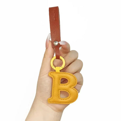 A To Z Alphabet PU Leather Fashion Keychain Charms 26 Initial Letter Keyring Candy Color Phone Pendant Car Key Chain Ring Gift