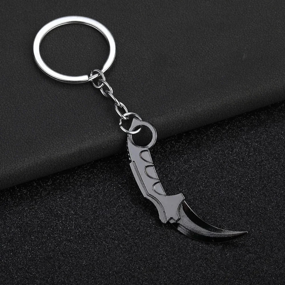 Ornaments Metal Keychain Military Enthusiasts Claw Knife Tactical Dagger Keyring Game Peripheral Pendant Key Chain Ring Gift