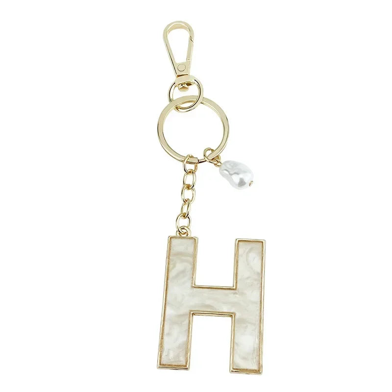 Fashion Pendant Keychain with Luxury Pearl Decoration A-Z Initials Keyring Couples Metal Initial Pendant DIY Gift for Men Women