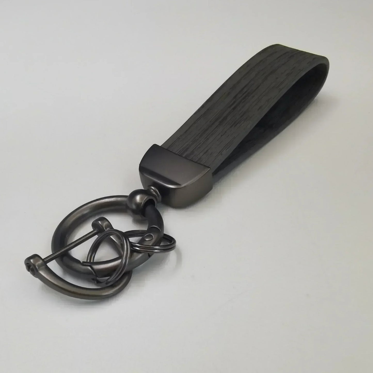 Custom Logo Name Tree Wood Grain Texture Car Moto Keychain Simple and Fashionable Keyring Key Chain Ring Bag Metal Pendant Gift