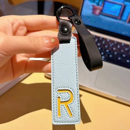 Popular A-Z 26 Letter Leather Keychain Engraved Custom Logo Name with Handbag Keyring for Woman Man Moto Car Key Ring Chain Gift