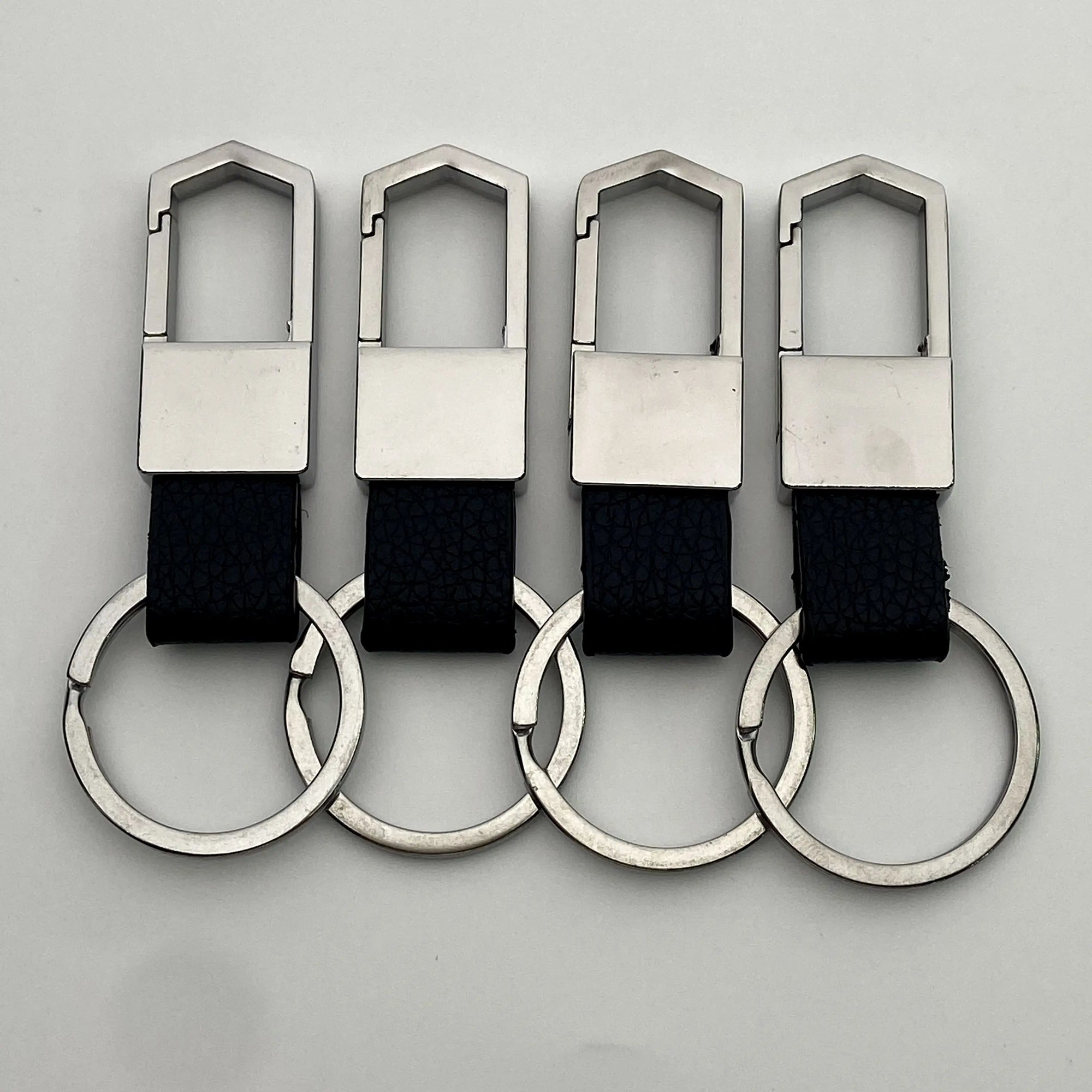 1/4PCS Personalized Leather Splicing Waist Hanging Car Keychain Metal Key Ring Chain Motorcycle Keyring Accessories for Man Gift