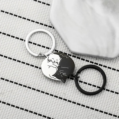 Valentine Creative Black and White Cartoon Cat Keychain Stainless Steel Keyring Y2K Cute Key Ring Chain Embrace Lovers Gift