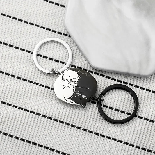 Valentine Creative Black and White Cartoon Cat Keychain Stainless Steel Keyring Y2K Cute Key Ring Chain Embrace Lovers Gift