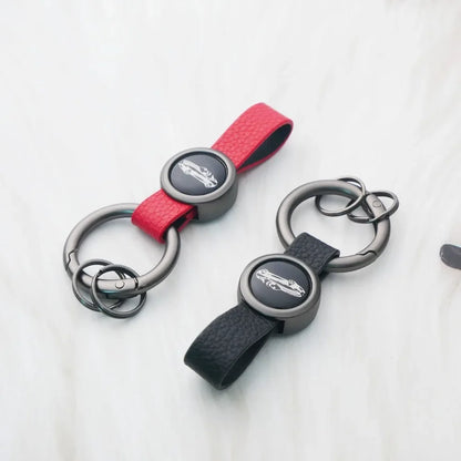 Creative Idea Car Keychain Custom Logo Name Leather Couple Key Ring Chain Buckle Chains Metal Vintage Keyring Pendant Moto Gift