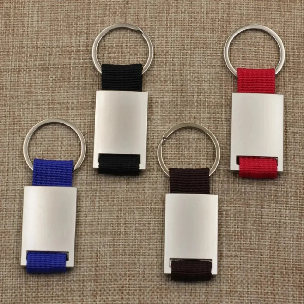 Metal Leather Custom Logo Keyring Spot Keychain Hardware Accessorie Buckle Car Key Pendant Fashionable Wholesale Gift