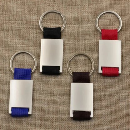 Metal Leather Custom Logo Keyring Spot Keychain Hardware Accessorie Buckle Car Key Pendant Fashionable Wholesale Gift