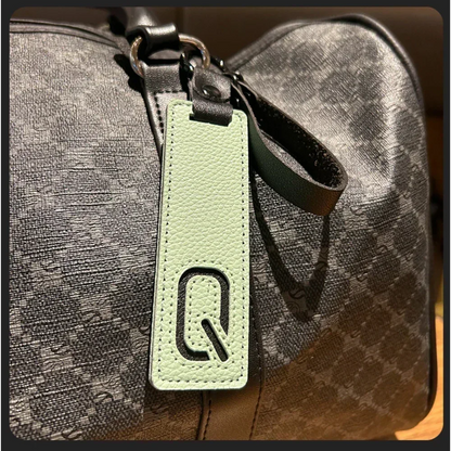 Popular A-Z 26 Letter Leather Keychain Engraved Custom Logo Name with Handbag Keyring for Woman Man Moto Car Key Ring Chain Gift