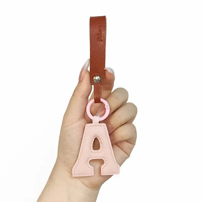 A To Z Alphabet PU Leather Fashion Keychain Charms 26 Initial Letter Keyring Candy Color Phone Pendant Car Key Chain Ring Gift